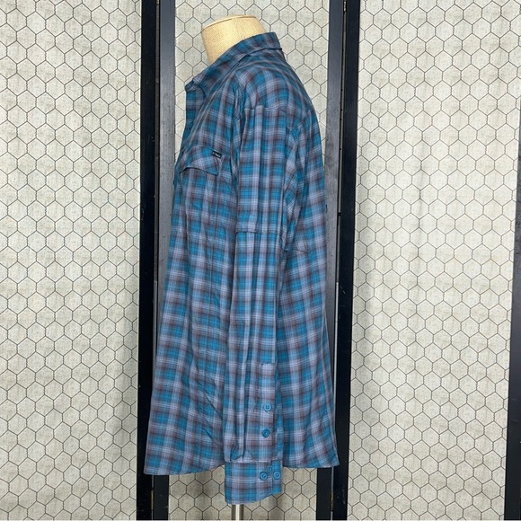 Columbia Omni-Shield Long Sleeve Button Down Shirt - Picture 2 of 9